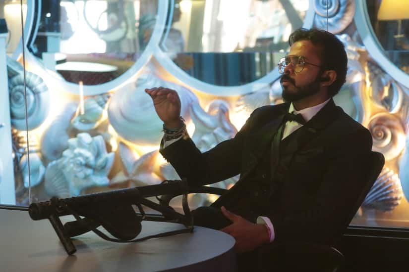 Sreesanth becomes a hitman in the Bigg Boss house. 